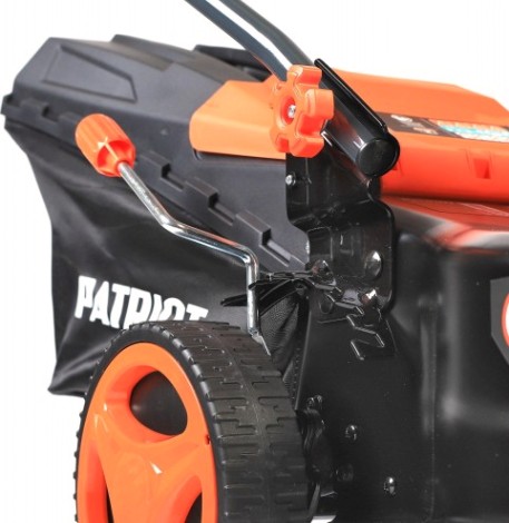 Газонокосилка бензиновая PATRIOT PT 42 LS самоходная [512109004]