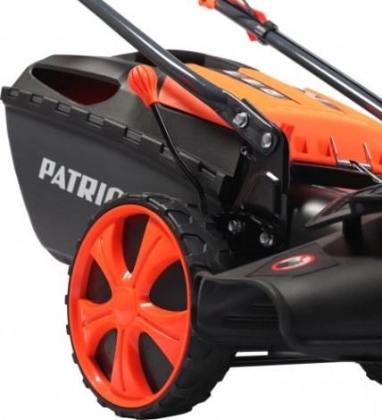 Газонокосилка PATRIOT PT 52 LS самоходная [512109024]